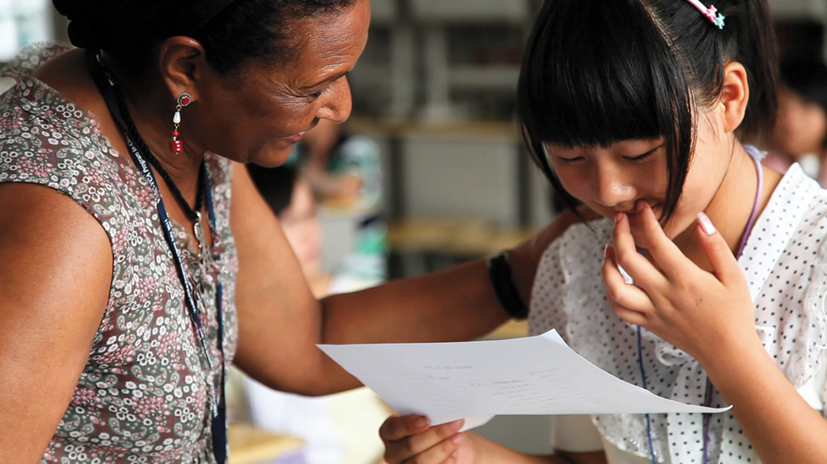 Alumnos visitan China a Trabajar