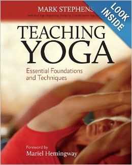 Fundamentos y TÃ©cnicas Esenciales de Yoga